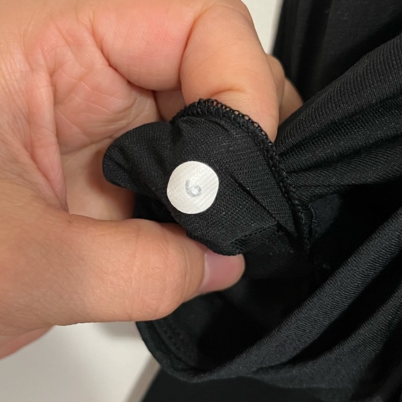 Black lulu lemon tank - Picture 3 of 3